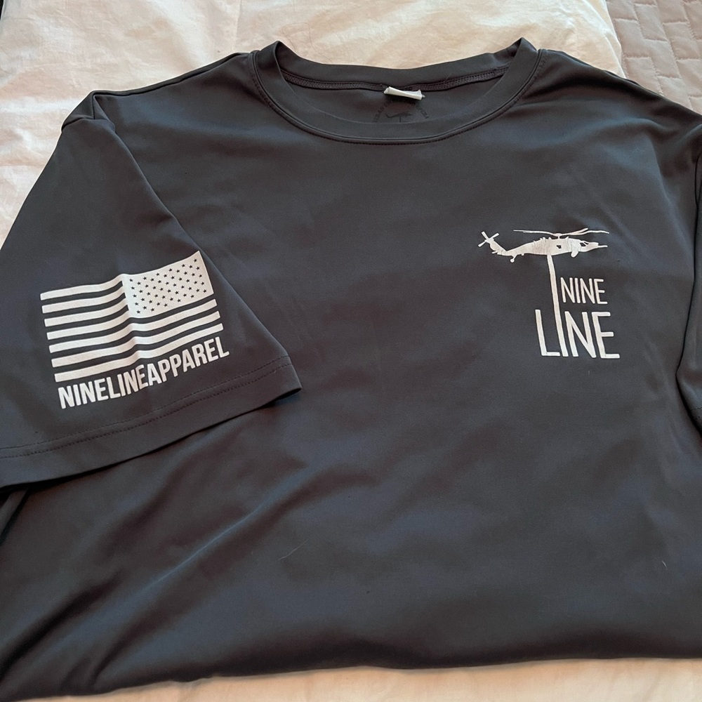 Men’s dry fit short sleeved t-shirt size L